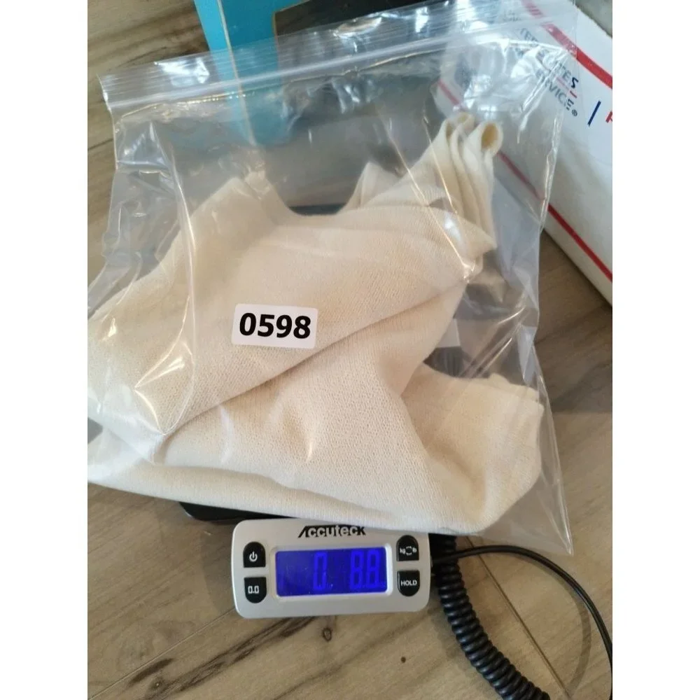 St. John Santana Knit Ivory Crop Length Tank Scoop Neck and Side Slit Top XL - Picture 12 of 12